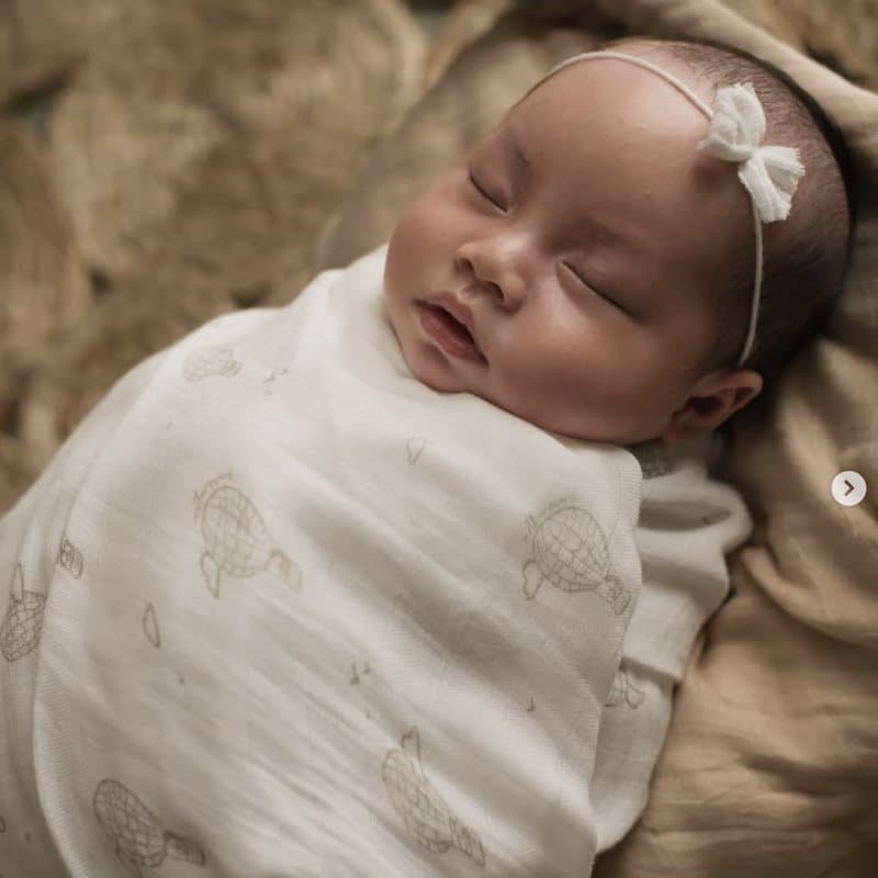 Little Rei bamboo baby essentials in use, @littlerei.baby, photo 4 of 6